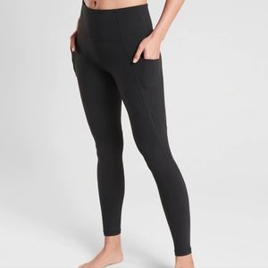 Athleta Salutation Stash Pocket Tights in Black